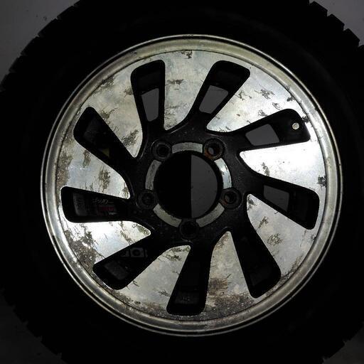 195/65/16 ホイールタイヤ4本セットjb23ジムニーに付いてました。 (し  