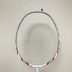 ヨネックスナノレイ700FX 4UG5