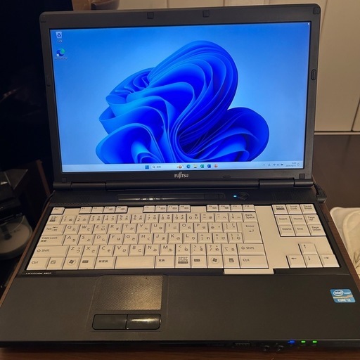 ノートパソコン【Windows11、SSD換装、Corei3】富士通 LIFEBOOK A561/D Microsoft Office2021