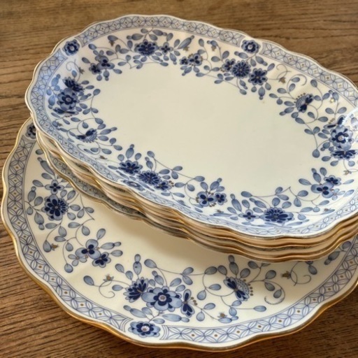 ナルミ 磁器 お皿 青い花柄