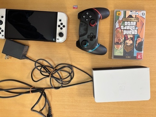 【最終値下げ】任天堂Switch有機EL、GTA、マイクラ、セインツロウⅣ