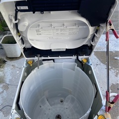 送料・設置込み可　洗濯機　5.5kg  Hisense 2022年