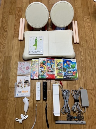 任天堂　Wii 本体とソフトのセット