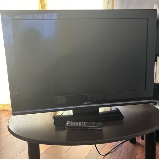 テレビ　TOSHIBA【REGZA】 32v型ハイビジョン液晶テレビ