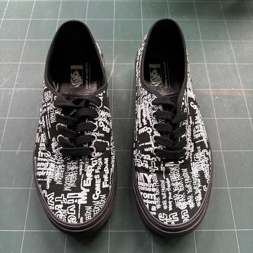 VANS COMMEdesGARCONS 26.0 バンズ　コムデギャルソン　スニーカー　スリッポン　靴  コラボ　キャンバス　おしゃれ　服　ファッション　かわいい　キレイ　総柄　貝塚　二色浜　ジャングルジャングル