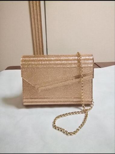 新品同様未使用13万。2024年販売。JIMMY CHOO　クリスタルキャンディ　ショルダーバッグ