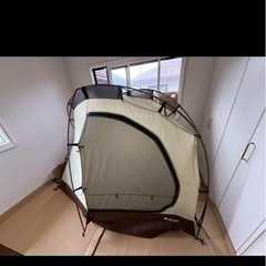 スノーピークのランドブリーズ2になります。一度使っています。きちんと乾燥して保管しておりました。