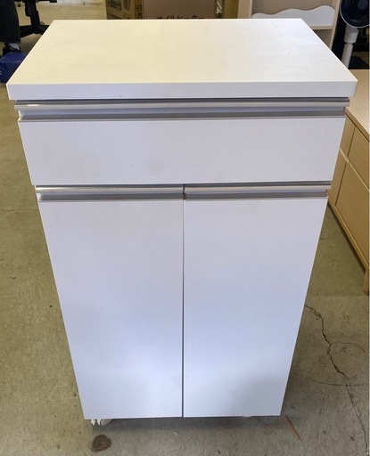 商談中　●\u0026　ペールカウンター　ゴミ箱　ダストボックス 幅47cm　ホワイト