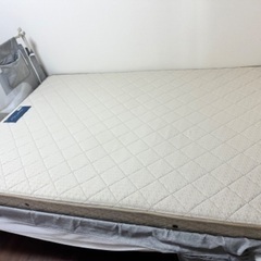 ★12月までの引き取り希望★シモンズ フランス ホテルベッド ダブル マットレス+フレーム ☆12月までの引き取り希望☆シモンズ フランス ホテルベッド ダブル