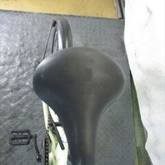 D818 ☆10000円☆ 折りたたみ中古自転車【20インチ 白 かご付き】