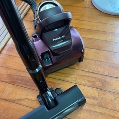 美品２０２２年製Panasonic掃除機