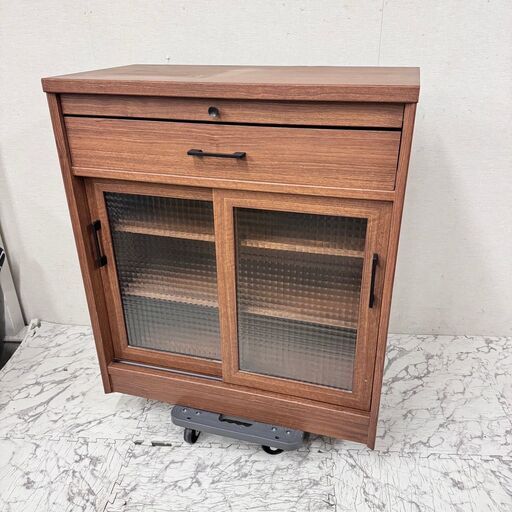 20072  2枚ガラス扉 キッチンカウンター B-COMPANY   ◆大阪市内・東大阪市他 6,000円以上ご購入で無料配達いたします！◆ ※京都・高槻・枚方方面◆神戸・西宮・尼崎方面◆生駒方面、大阪南部方面　それぞれ条件付き無料配送あり！