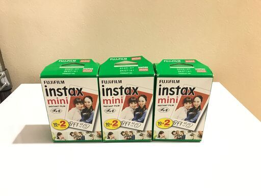 チェキフィルム20枚入り３パック【有効期限切れ】