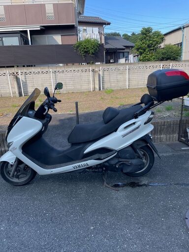 【美品】YAMAHA.マジェスティーFI仕様　125ｃｃ　車体カバー付き　新品バッテリー付き