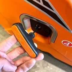 【武蔵小山店】 インバーター 発電機 GV-9i ( GV-9i-AAA-2 ) コーシン KOSHIN 工進 超低騒音設計 静音 コンパクト  リコイルスターター 方式 無鉛レギュラーガソリン