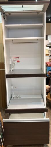 食器棚 キッチンボード リサイクルショップ札幌 買取本舗 西野店 (買取本舗 平岸店) 宮の沢の収納家具《食器棚、キッチン 収納》の中古あげます・譲ります｜ジモティーで不用品の処分