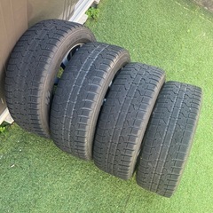 クラウン純正アルミ　215/55R17 スタッドレス　４本セット