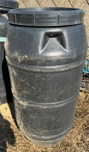 密閉型　遮光タンク