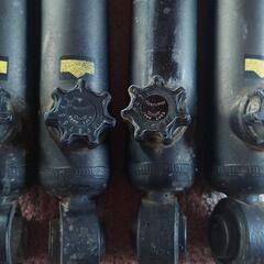 ジムニー　ショックアブソーバ　ショウワガレージ