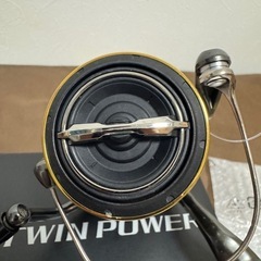 SHIMANO ツインパワー 4000MHG スピニングリール