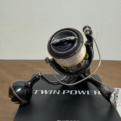 SHIMANO ツインパワー 4000MHG スピニングリール