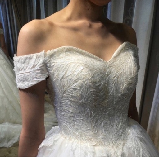 YNS wedding ウエディングドレス＋パニエ＋ベール＋グローブ 4点セット YNS wedding ウエディングドレス＋パニエ＋ベール＋グローブ 4点セット