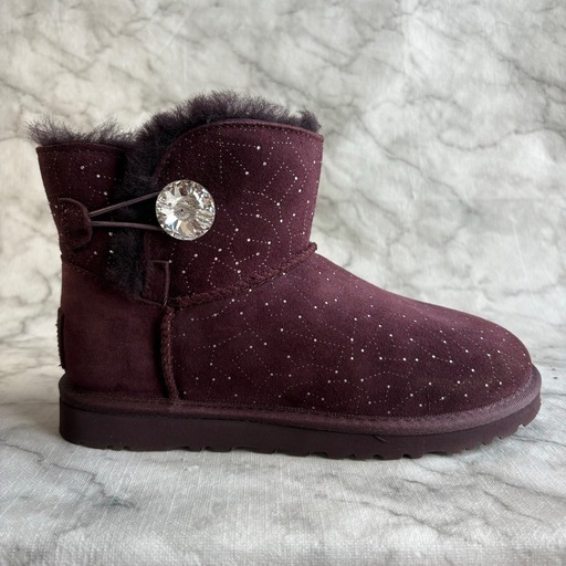 【新品】UGG ムートンブーツ ミニベイリーボタン　23㎝