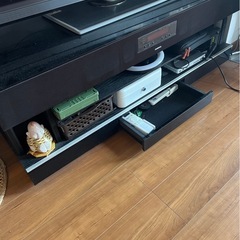 シャープ52型 テレビ ONKYOアンプ
内蔵テレビ台 セット