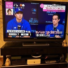 シャープ52型 テレビ ONKYOアンプ
内蔵テレビ台 セット