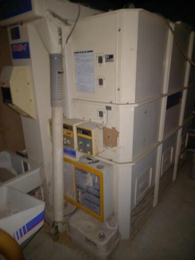 農機具、米乾燥機