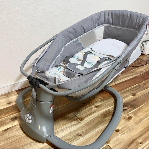 ✨美品✨　LARUTAN  ラルタン　ベビーバウンサー　新生児