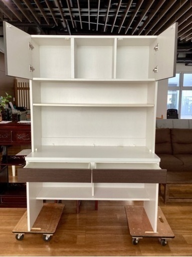 キッチンボード【町田市再生家具】　241775