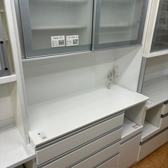 トレファク摂津店】レンジボード入荷致しました！ (トレファク摂津店)  井高野の収納家具《食器棚、キッチン収納》の中古あげます・譲ります｜ジモティーで不用品の処分