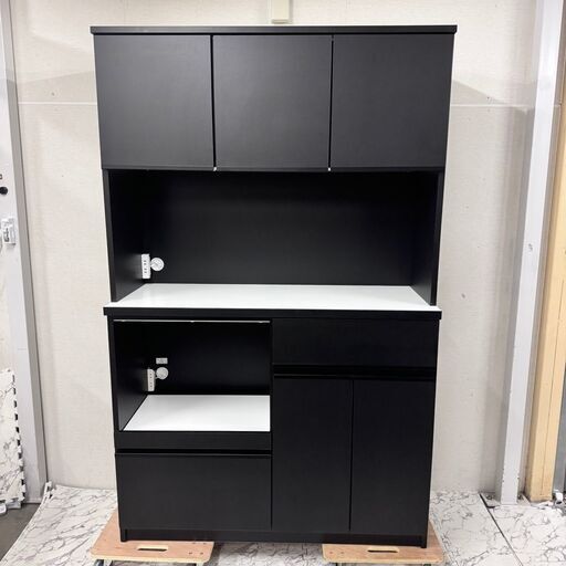 20086  3枚扉 ソフトクローズ キッチンボード 幅116.3 大川家具   ◆大阪市内・東大阪市他 6,000円以上ご購入で無料配達いたします！◆ ※京都・高槻・枚方方面◆神戸・西宮・尼崎方面◆生駒方面、大阪南部方面　それぞれ条件付き無料配送あり！