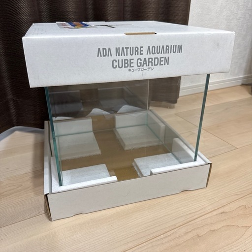 ADA NATURE AQUARIUM CUBE GARDEN 水槽