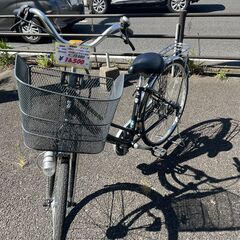リサイクルショップどりーむ天保山店　No1424　自転車　ママチャリ　超美品　６段ギア付き　鍵付き　ハンドルロック付き　LEDオートライト付き　２７インチ