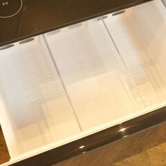 (Y)北大前! 札幌 引取 LOOZER ルーザー SMART TABLE スマートテーブル 冷蔵庫付きセンターテーブル STB135 ローテーブル 2022年製 135L 札幌市内近郊限定 2056793