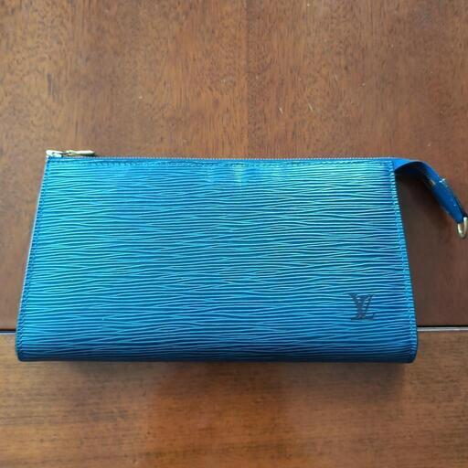 LOUIS VUITTON ルイビトンポーチ