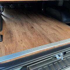 2024年ハイエース8型 新車外し純正ナロー・フロアシート