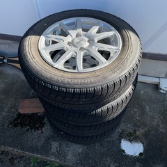 タイヤ　ホイール　アルミホイール　ヴィッツ　ヤリスなど　ヤリス　アクア