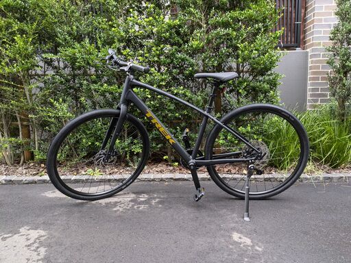 【乗車期間1ヶ月 | アクセサリ完備】TREK FX2 DISC Gen 4