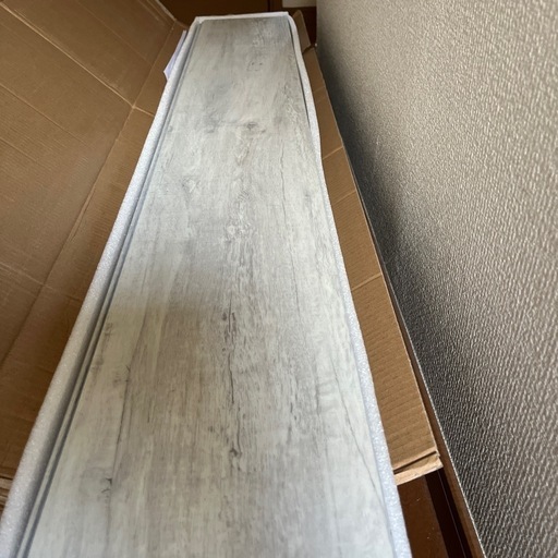 DIY フローリング　\nフロアタイル