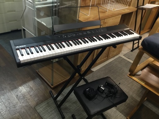 値下げしました。【ALESIS】電子ピアノ（椅子付）クリーニング済　管理番号11310