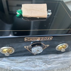 新品未使用品　 ヤマト金属　金庫レトロ アンティーク黒色は一つしかありません