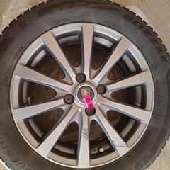 フィールダーハイブリッド　スタッドレス　４本