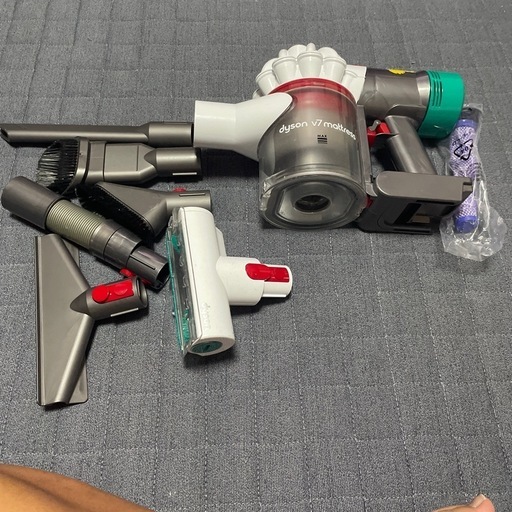 改造⭐️ダイソン⭐️v7⭐️マキタ18Vバッテリー仕様⭐️ハンディ掃除機