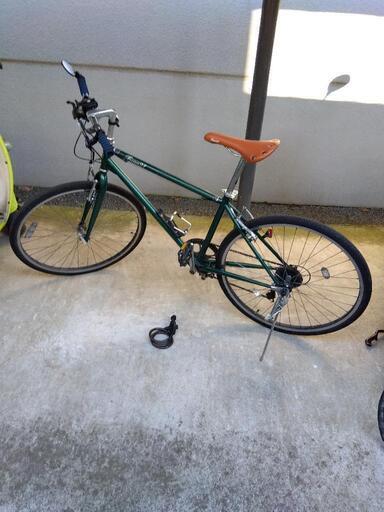 自転車　クロスバイク　26インチ　グリーン　6段変速