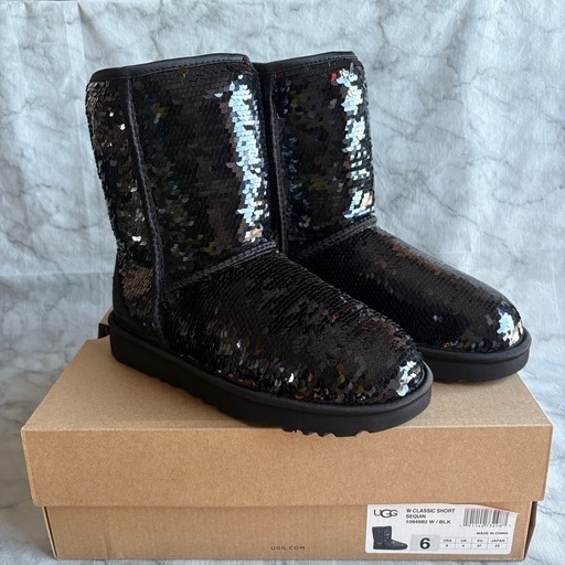 【新品】UGG アグ クラシックショートシークイン　ブーツ 23㎝