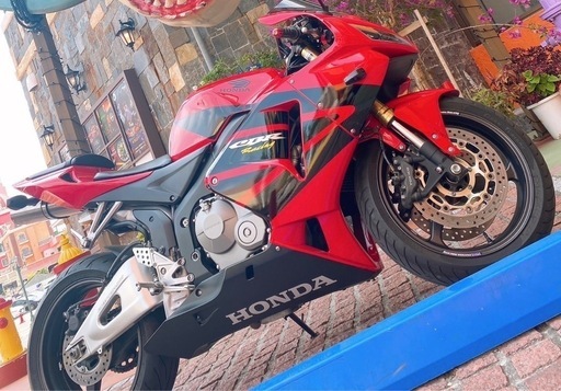 〈売り)CBR600RR（pc37）