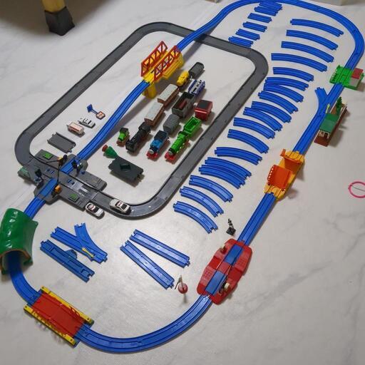 トミカ＆プラレール　機関車トーマスセット